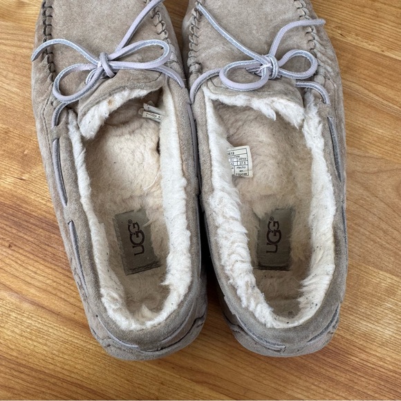 Ugg Dakota Tabacco Moccasin Loafer Slipper Sheepskin Shearling Lined Women’s 11 - Picture 5 of 8